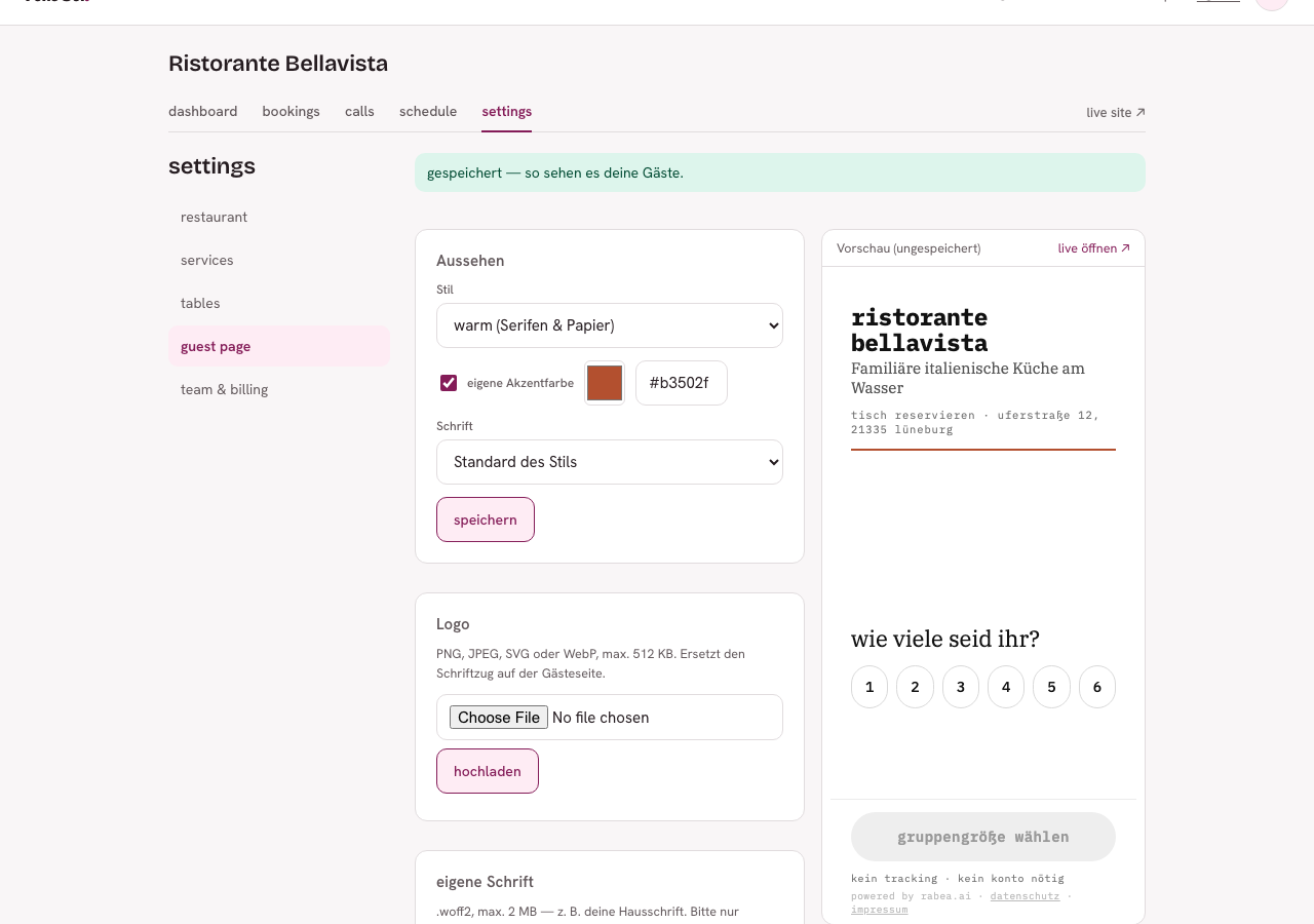 Bereiche „Logo" und „eigene Schrift" mit Upload-Feldern und Hinweistexten zu Format und Größe